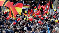 Hnutí Pegida slavilo v Drážďanech čtvrté výročí svého vzniku. (21. října 2018)