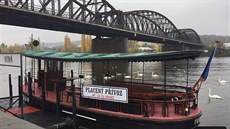 P�ívoz Vy�ehrad nyní obsluhuje lo� Kazi.