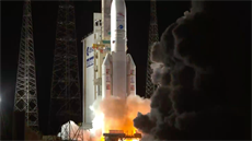 Start rakety Ariane 5 s projektem BepiColombo na palub 20.10.2018.