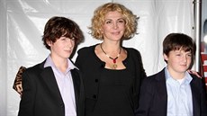 Natasha Richardsonová společně se svými syny Micheálem a Danielem rok před svou...