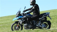 Nový model R 1250 GS vypadá a na pár drobných detail identicky s pedchozí...