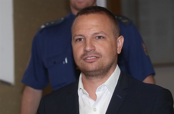 Lobbista Tomáš Horáček obviněný v kauze zakázek pro nemocnice Na Bulovce a Na...