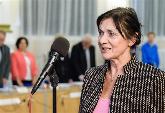 Vra Pourová na hradeckém zastupitelstvu (30.10.2018).