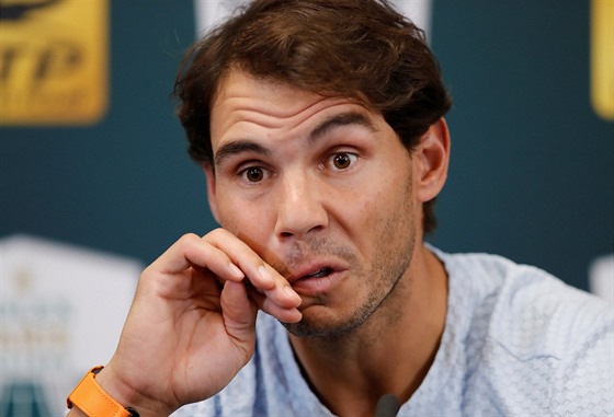 Rafael Nadal oznamuje své odstoupení z paíského halového turnaje.