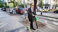 Kolob�ka na chodník nepat�í. V Praze m��e jezdec dostat a� dva tisíce korun...