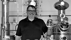 Robert Urbánek ve své palírně ginu Little Urban Distillery v Brně (10. 10. 2018)