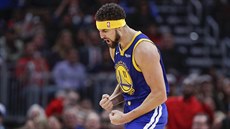 Klay Thompson z Golden State slaví svou trefu.