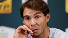 Rafael Nadal oznamuje své odstoupení z paíského halového turnaje.
