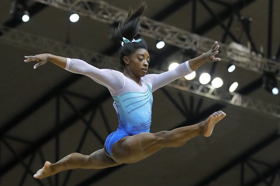 Amerianka Simone Bilesová získala na mistrovství svta ve sportovní gymnastice...