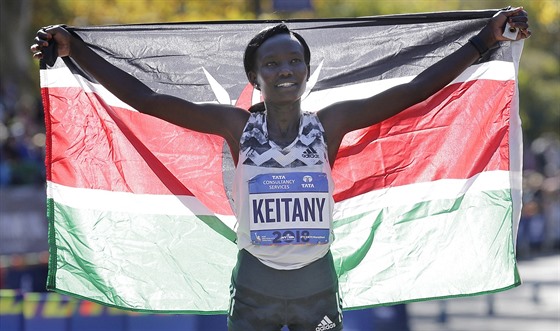 Keanka Mary Keitanyová ovládla potvrté maraton v New Yorku.
