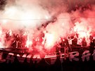 Kotel fanouk Slavie rozzáil hledit bhem 290. derby praských S...