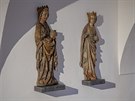 Vystavené vzácné polychromované devné sochy.
