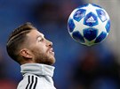 Sergio Ramos na rozcvice ped utkáním Ligy mistr v Plzni.