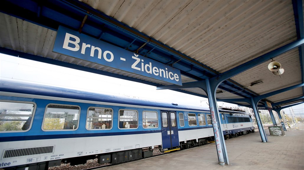 Další dopravní komplikace, vlaky jedoucí do Brna skončí už v Židenicích -  iDNES.cz