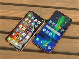 Honor 8X a Apple iPhone XR