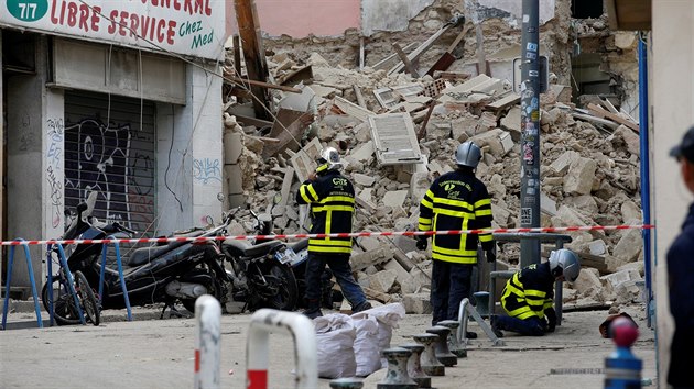 V centru jihofrancouzskho msta Marseille se ztily dva nkolikapatrov domy. (5. listopadu 2018)