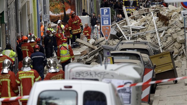 V centru jihofrancouzskho msta Marseille se ztily dva nkolikapatrov domy. (5. listopadu 2018)