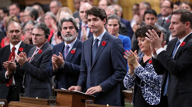 Kanadsk premir Justin Trudeau se omluvil za to, e jeho zem v roce 1939 nepijala lo plnou id z Evropy. Ti se kvli tomu museli vrtit a mnoz z nich pak zemeli v nacistickch koncentranch tborech. (7. listopadu 2018)