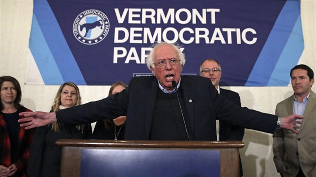 Vtzem ve Vermontu se stal nezvisl Bernie Sanders, kter ale v Sentu hlasuje s demokraty.
