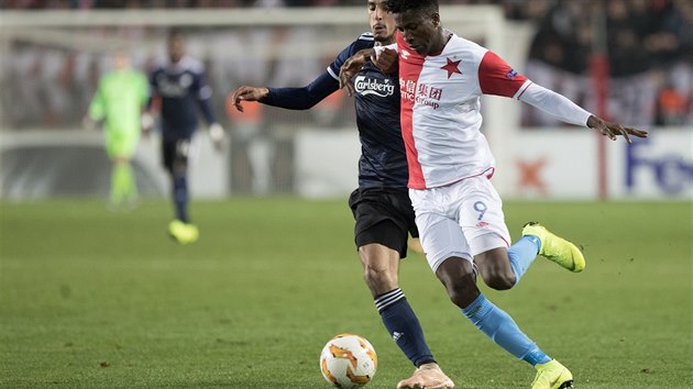 Slvista Peter Olayinka unik Zecovi z FC Koda v utkn Evropsk ligy.