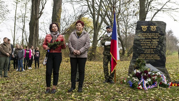 U obce Slatinice se konala vzpomnkov akce ke dvactmu vro tragick nehody vojenskho vrtulnku Mi-24, kter se zde ztil. Zemeli vichni tyi vojci na palub. (9. listopadu 2018)