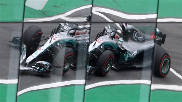 Lewis Hamilton z Mercedesu bhem trninku na Velkou cenu Brazlie