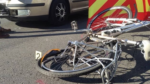 Cyklistka po nehod v Havov na mst zemela.