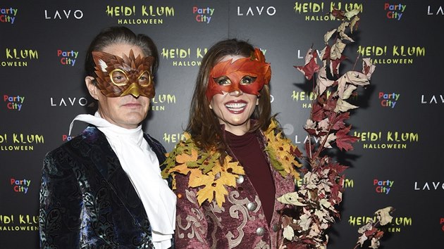 Kyle MacLachlan a jeho manelka Desiree Gruberov na halloweensk party Heidi Klumov (New York, 31. jna 2018)