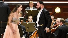 Sopranistka Zuzana Marková a barytonista Simone Piazzola na koncert� v Obecním...