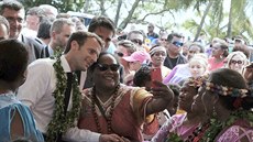 Francouzský prezident Emmanuel Macron se bhem své návtvy Nové Kaledonie...
