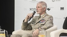 Generál Petr Pavel na Broumovských diskusích (6.11.2018)