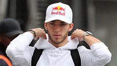 Pierre Gasly z Toro Rosso p�ed tréninkem na Velkou cenu Brazílie