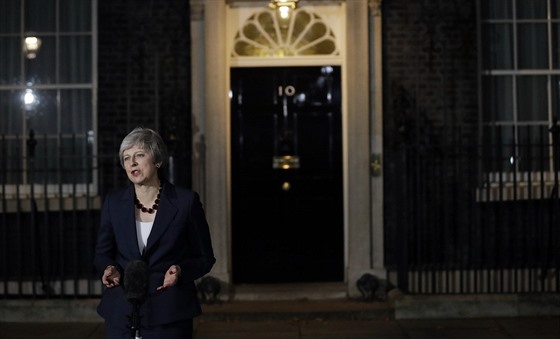 Britská premiérka Theresa Mayová ve stedu veer oznámila, e podporu svých...