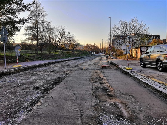 Legendární ulice U Seadit se promuje ve více etapách. V jedné ásti práce...