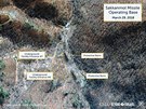 Satelitní snímek z 29. bezna 2018 zachycuje severokorejskou raketovou základnu...