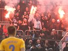Fanouci Baníku Ostrava dorazili v hojném potu na opavský stadion, aby...