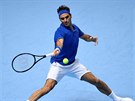Roger Federer bhem semifinálového zápasu Turnaje mistr proti Alexanderu...