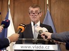 Premiér Andrej Babi hovoí na tiskové konferenci o kauze údajného únosu svého...