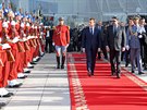Francouzský prezident Emmanuel Macron s marockým králem Muhammadem IV bhem...