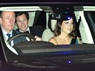 Princezna Eugenie a její manel Jack Brooksbank pijídjí do Buckinghamského...