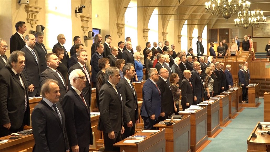 Senáto�i zahájili sch�zi slavnostním slibem.