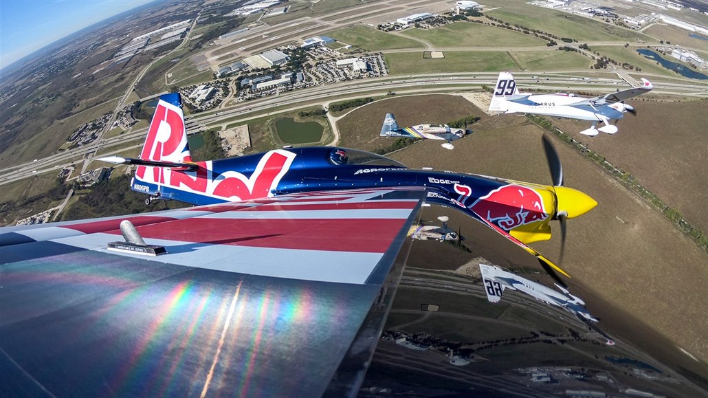 Bitva o titul v Air Race je tady. Bude Šonka úspěšnější než loni?