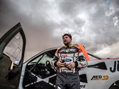 Martin Prokop se svým rallyovým speciálem Ford Raptor na marocké rallye
