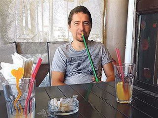 Andrej Babiš zveřejnil na svém facebookovém profilu fotky syna Andreje, mají ho...