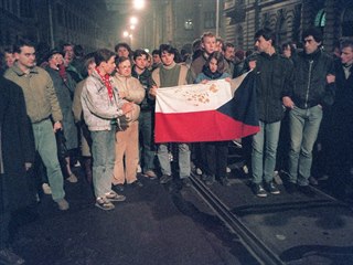 Listopadové dny v roce 1989 byly velkou událostí, která zahýbala společností na...