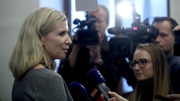 Exministryn kolstv Kateina Valachov (SSD) pi tiskov konferenci v Poslaneck snmovn. (15. listopadu 2018)