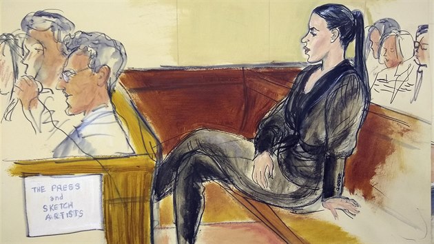 Manelka drogovho bosse Joaquna Guzmna Emma Coronel Aispurov na rt soudnho kresle bhem procesu v New Yorku. (13. listopadu 2018)