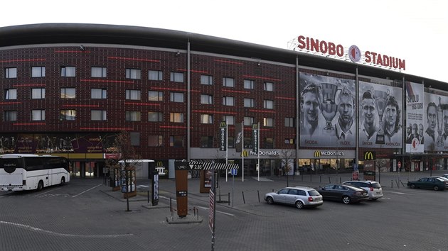 Fotbalov Slavia mn nzev stadionu, jmenovat se bude podle polsk spolenost Sinobo Stadium.