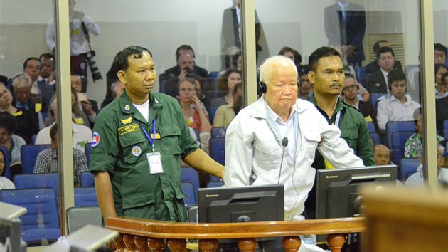 Nkdej premir Rudch Khmer Khieu Samphan bhem soudu (16. listopadu 2018)