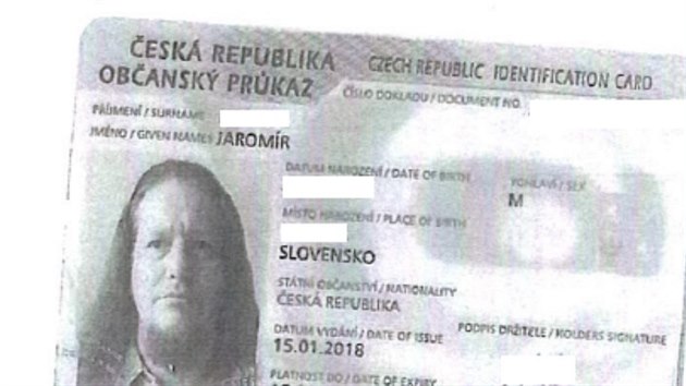 Policie hledá muže, který v zahraničí na falešný občanský průkaz vybral peníze z účtu české firmy (13.11.2018)